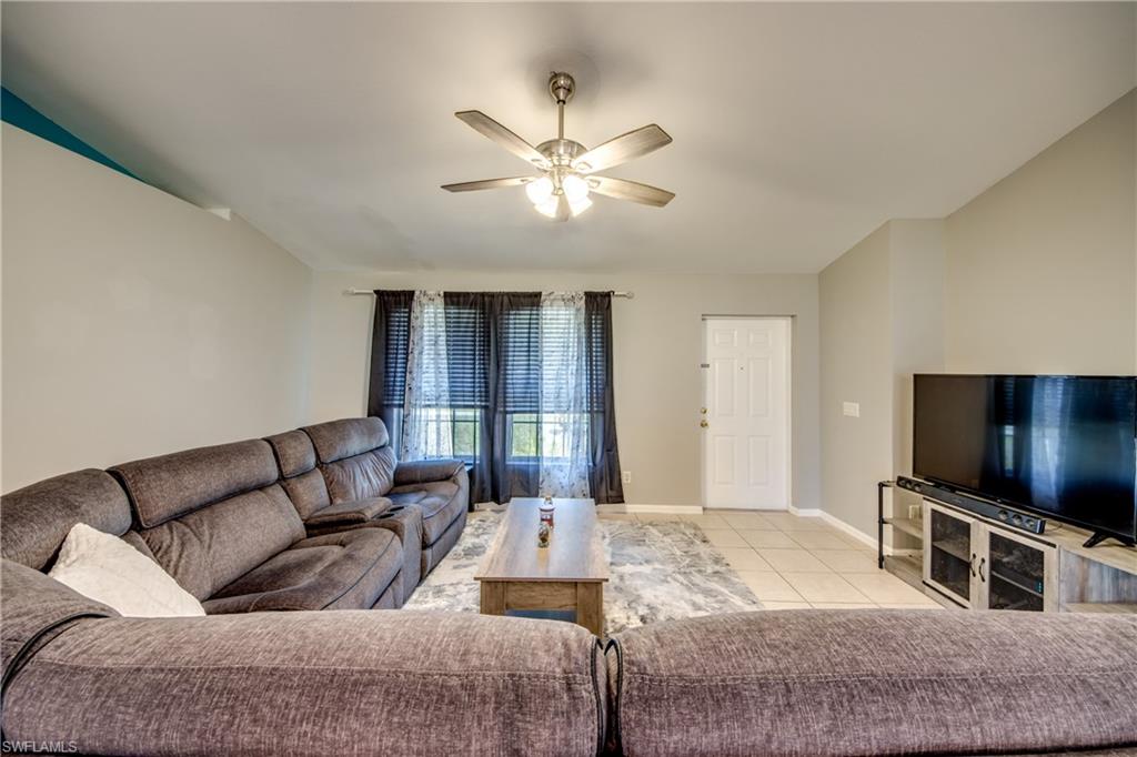 3227 Santa Barbara Blvd Property Photo 10