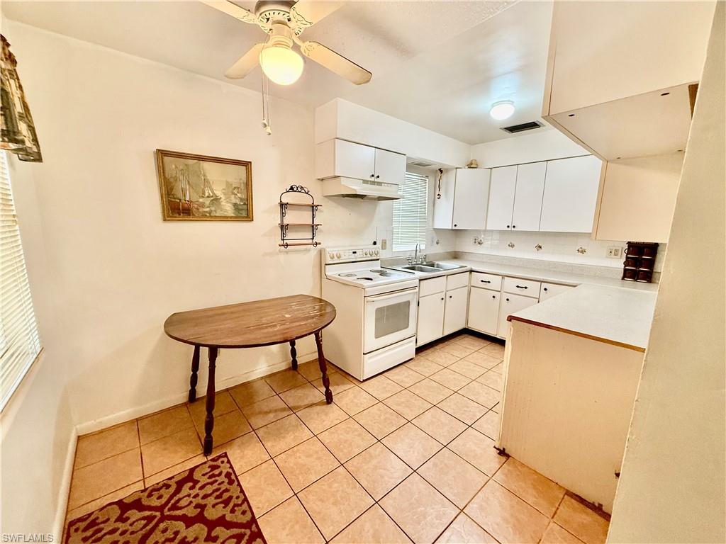 217 Oaklawn Ct Property Photo 13
