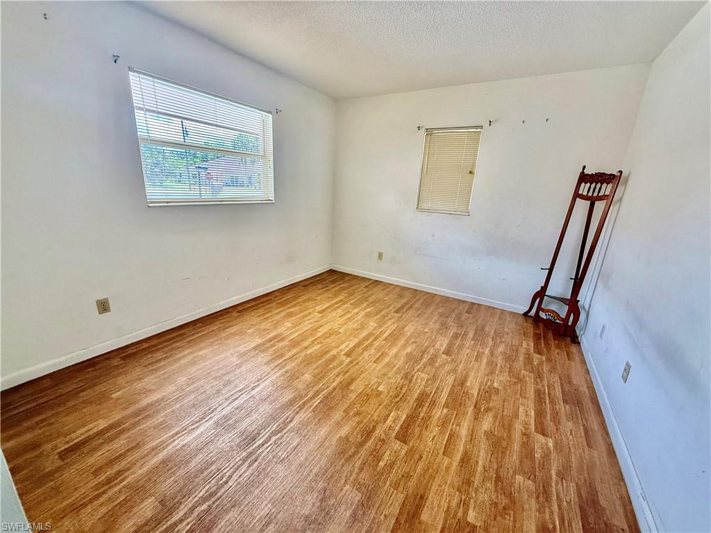 217 Oaklawn Ct Property Photo 20