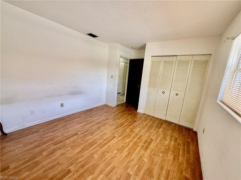 217 Oaklawn Ct Property Photo 21