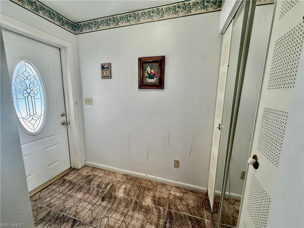 217 Oaklawn Ct Property Photo 23