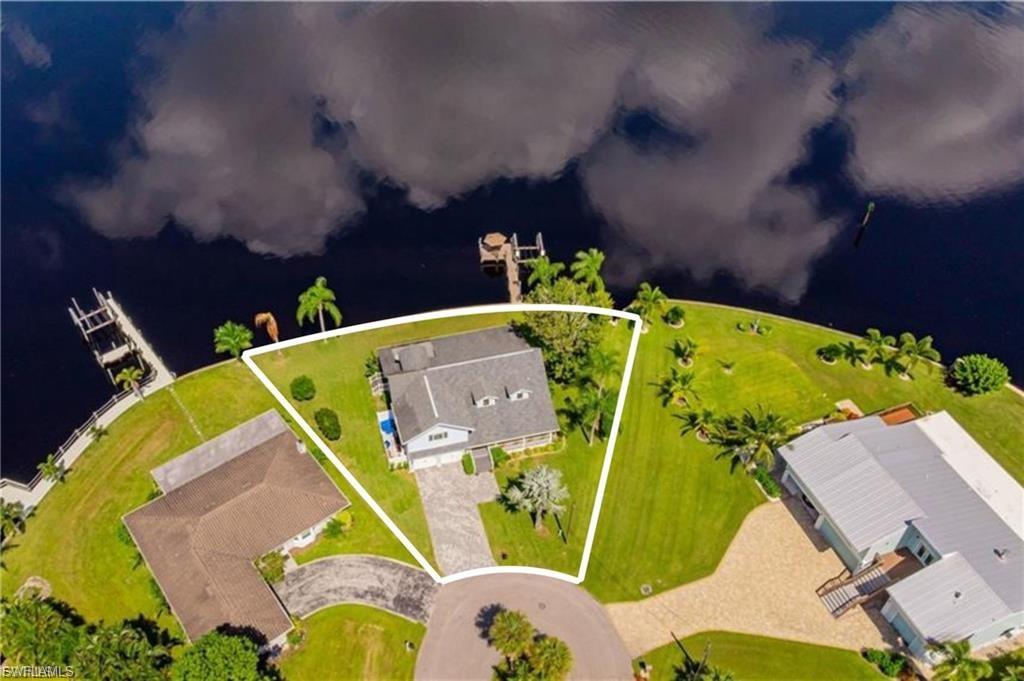 1943 Bahama Ave Property Photo 4
