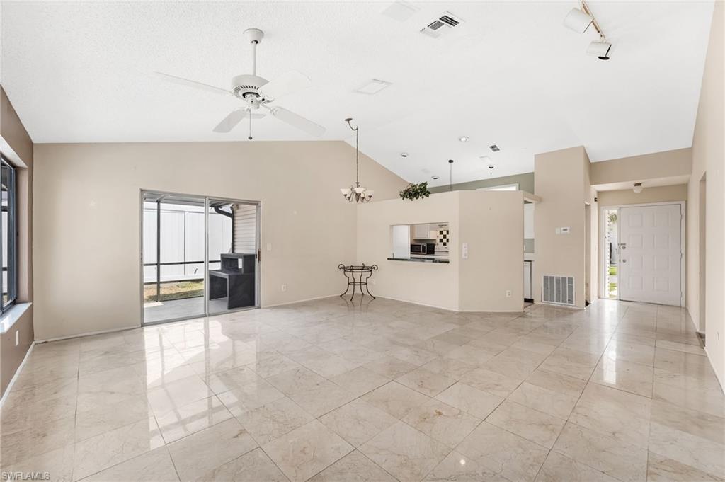 5581 Longleaf Dr Property Photo 11