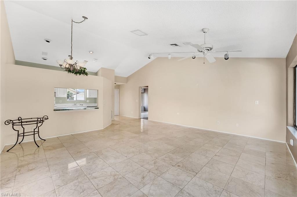 5581 Longleaf Dr Property Photo 12