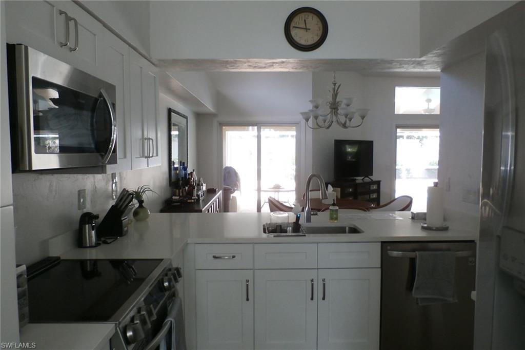 16252 Kelly Woods Dr Property Photo 4