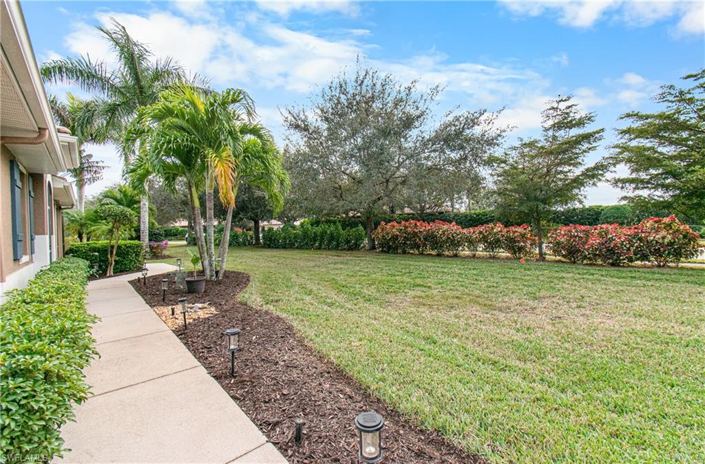 10695 Camarelle Cir Property Photo 5