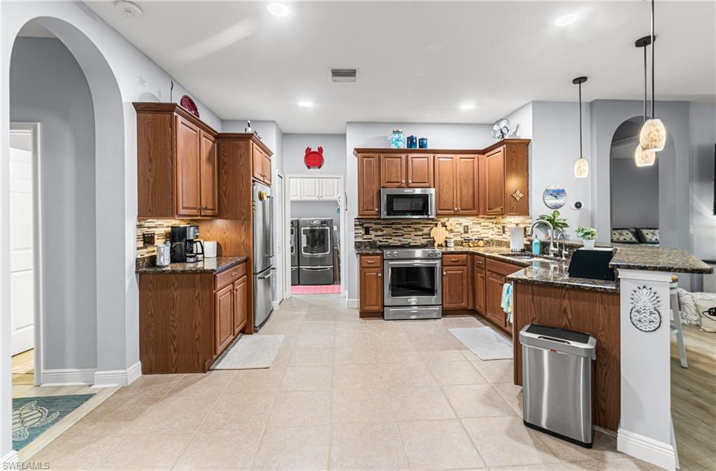 10695 Camarelle Cir Property Photo 15