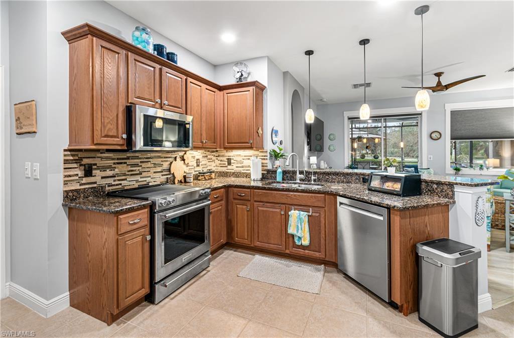 10695 Camarelle Cir Property Photo 19