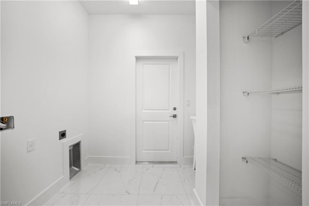 3014 38th St W Property Photo 13