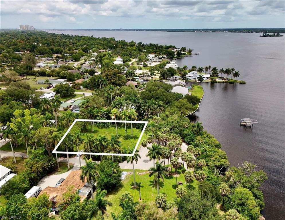 304 Royal Palm Park Rd Property Photo 2