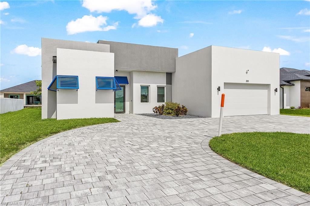 300 Chiquita BLVD N Property Photo 1