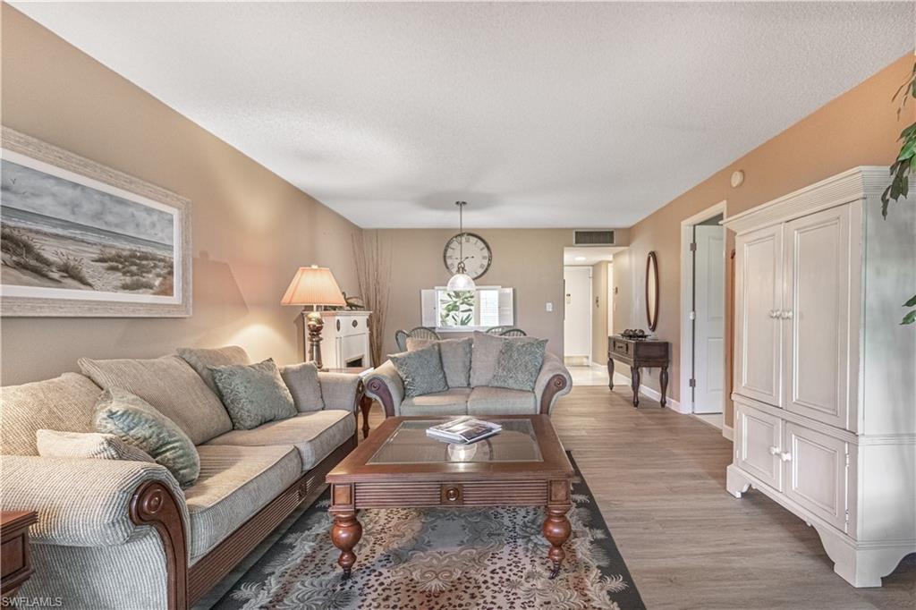 1828 Pine Valley Dr 101 Property Photo 3