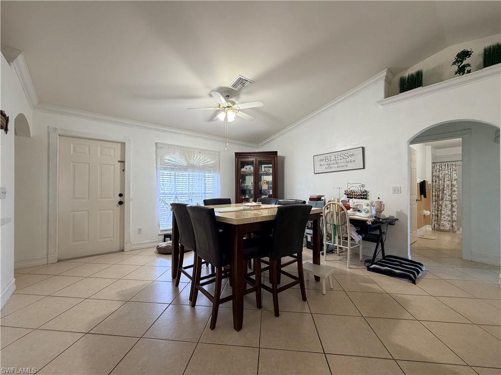 1621 Sw 14th Ter Property Photo 3