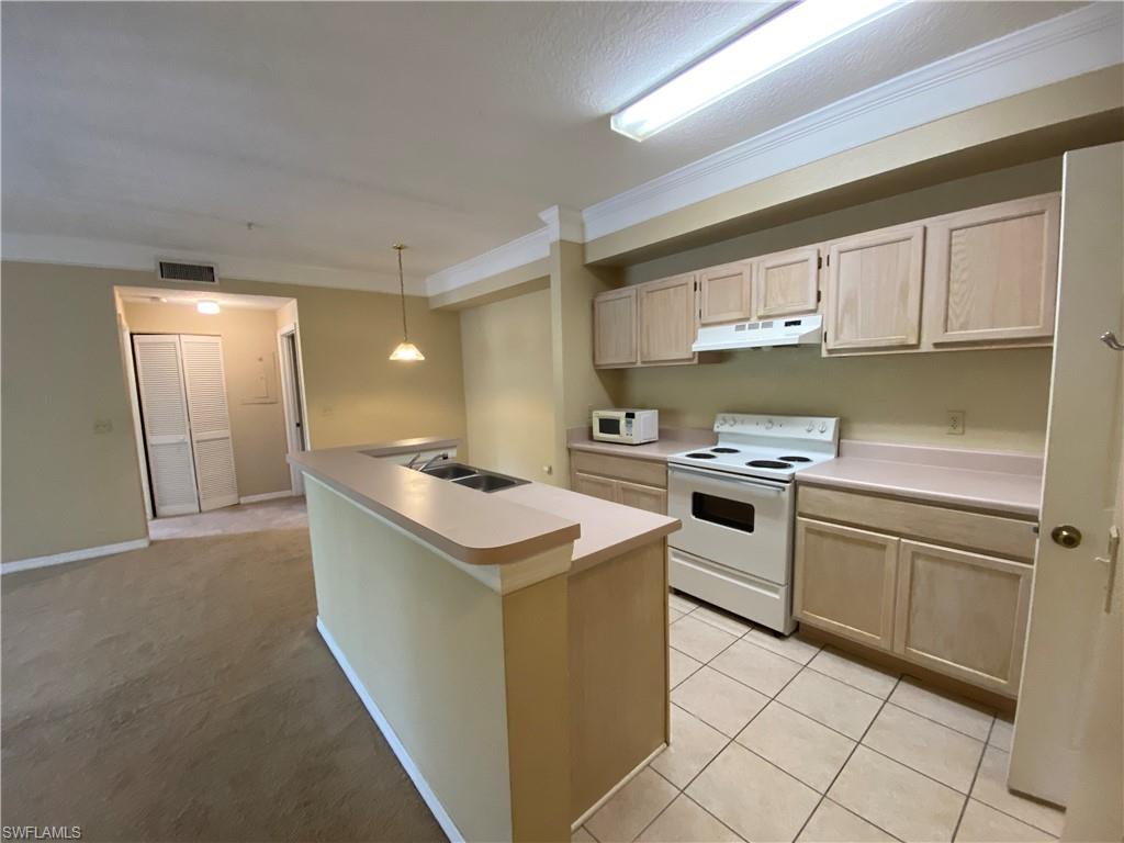 11490 Villa Grand 209 Property Photo 8