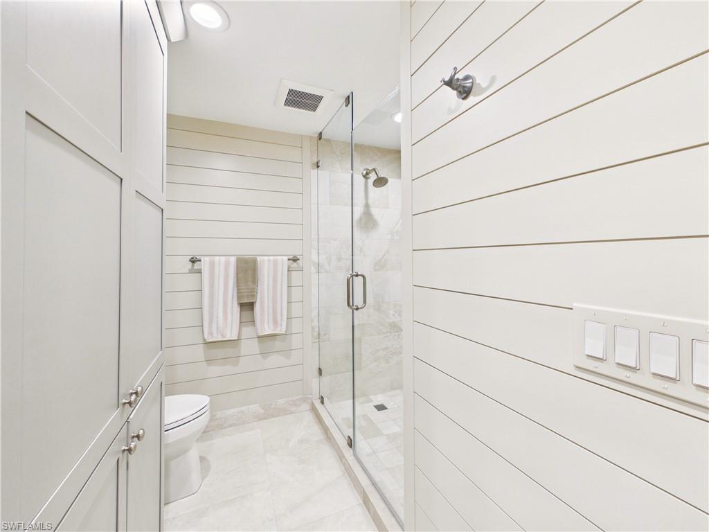 1051 Swallow Ave 208 Property Photo 20