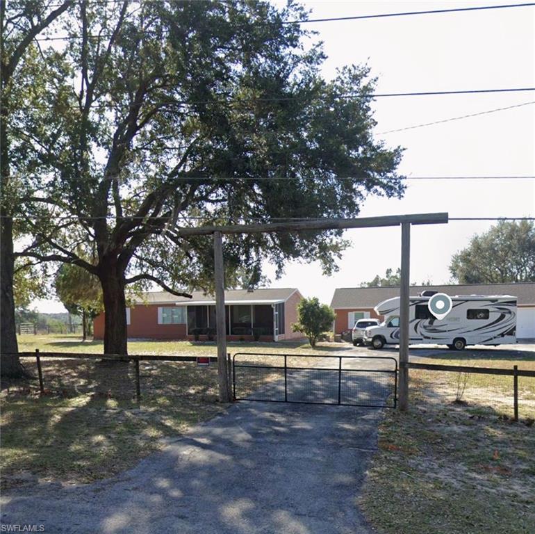 4100 Marion County Rd Property Photo 2