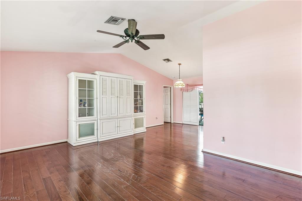 10099 Tropical Dr Property Photo 7