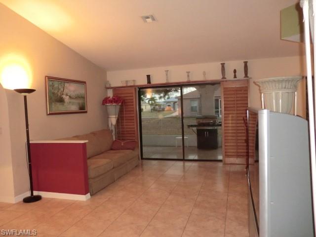 1000 Sw 37th St Property Photo 8