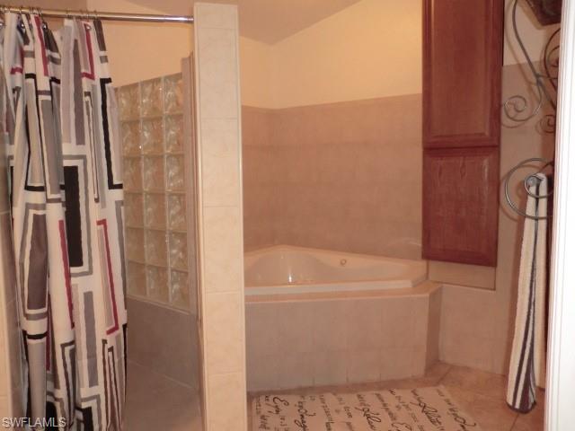 1000 Sw 37th St Property Photo 16