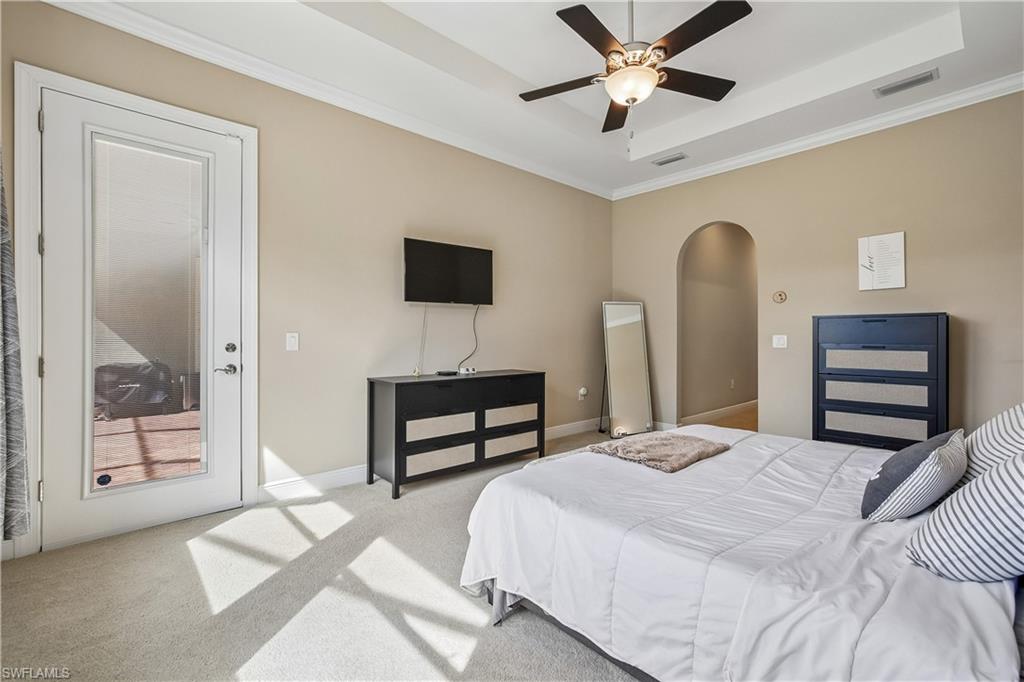 10100 Belcrest Blvd Property Photo 17