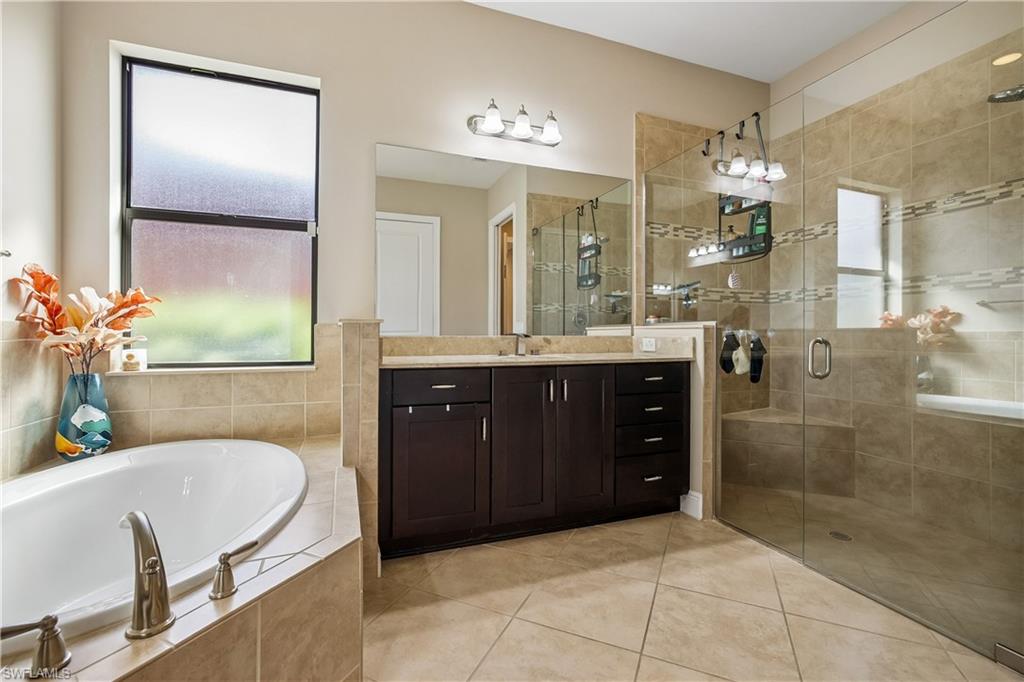 10100 Belcrest Blvd Property Photo 19