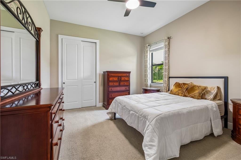 10100 Belcrest Blvd Property Photo 21