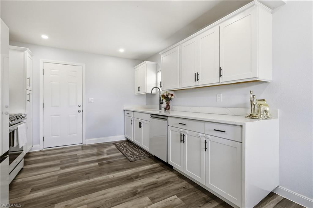 8338 Mcdaniel Dr Property Photo 6