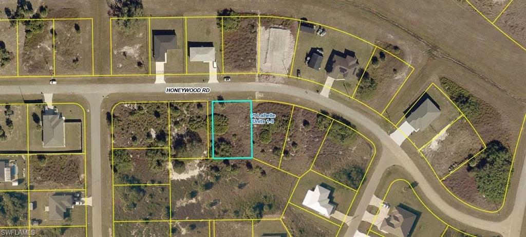 3016 Honeywood Rd Property Photo 1