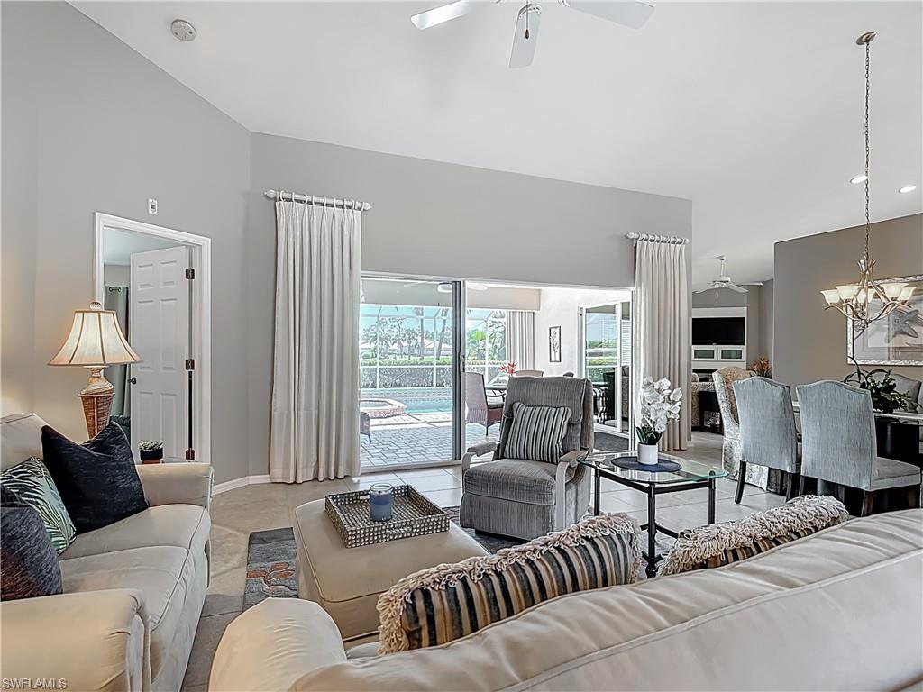2240 Corona Del Sire Dr Property Photo 7