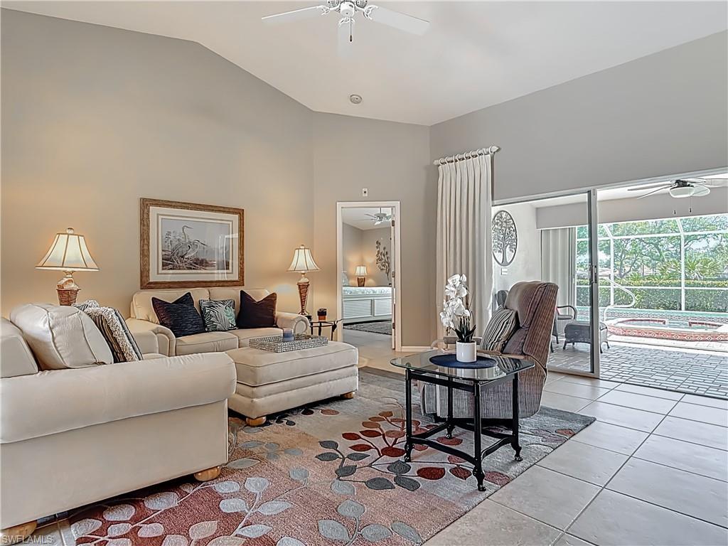 2240 Corona Del Sire Dr Property Photo 9