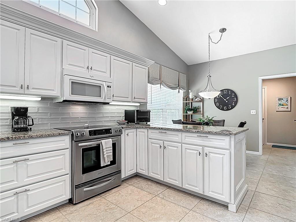 2240 Corona Del Sire Dr Property Photo 17