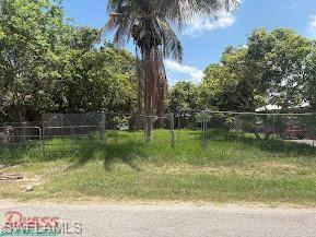 324 E Obispo Ave Property Photo 1