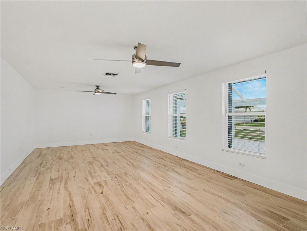 548 Belvedere Ct Property Photo 18