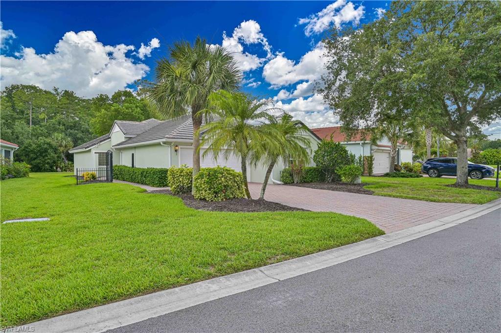 15139 Ligustrum Ln Property Photo 2