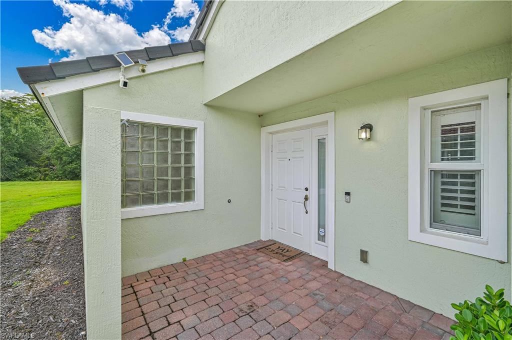 15139 Ligustrum Ln Property Photo 3
