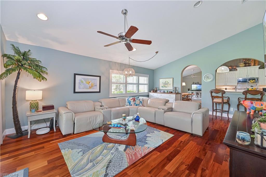 15139 Ligustrum Ln Property Photo 6
