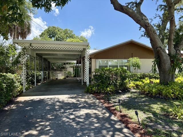 444 E Osceola Ave Property Photo 2