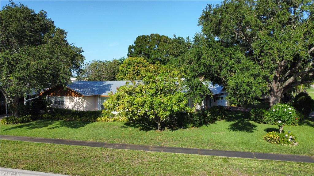 444 E Osceola Ave Property Photo 3
