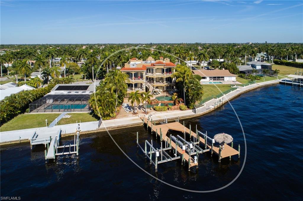 232 Bayshore Dr Property Photo 4