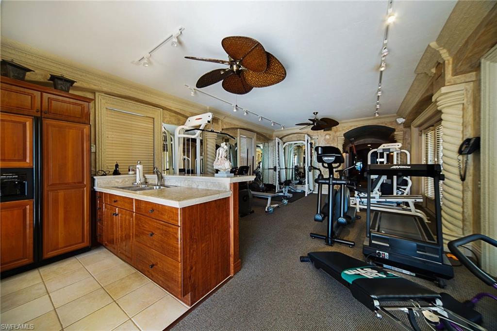 232 Bayshore Dr Property Photo 10