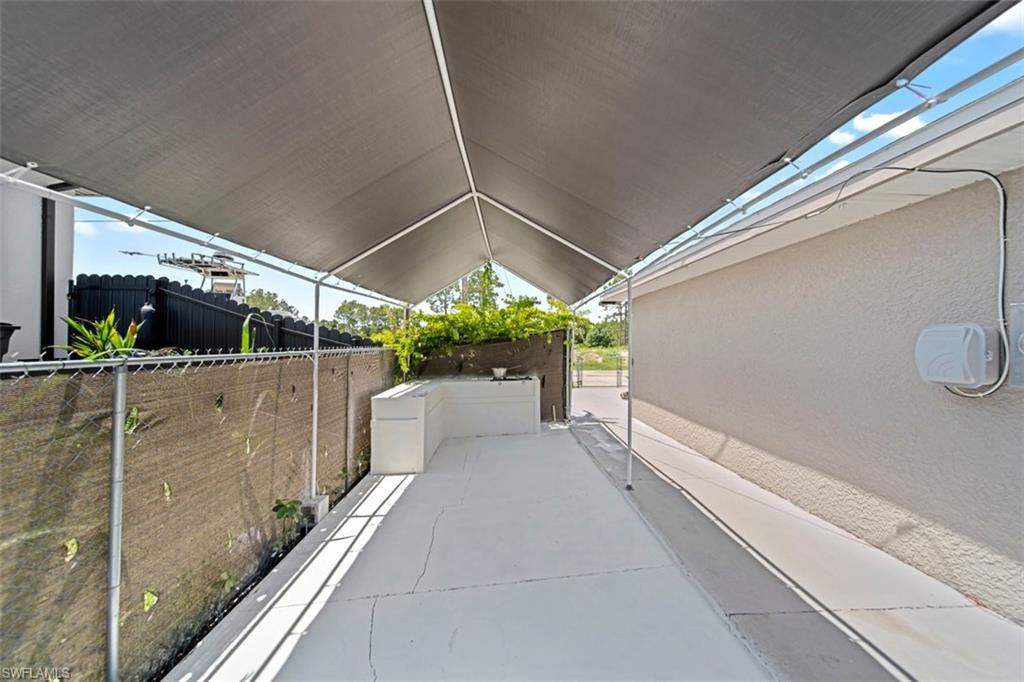 1243 Earnest St E Property Photo 32