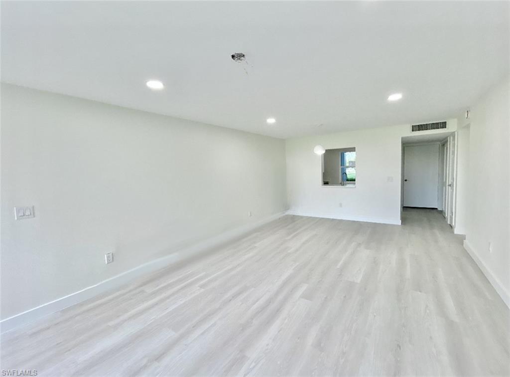1740 Pine Valley Dr 113 Property Photo 4