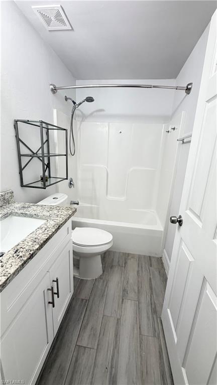 2413 Delta Ave N Property Photo 5