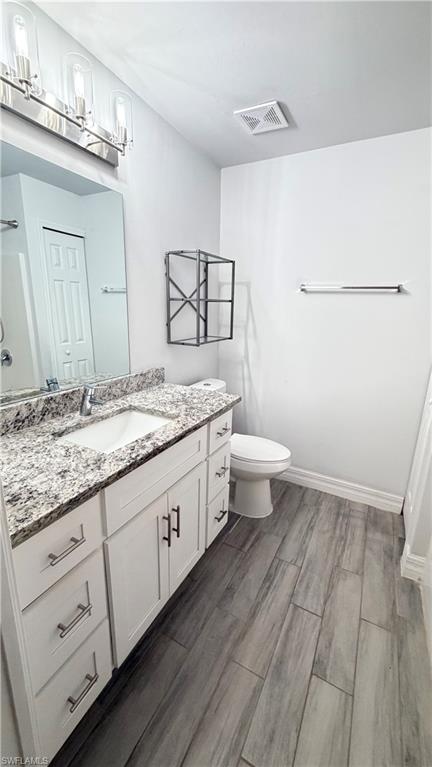 2413 Delta Ave N Property Photo 14