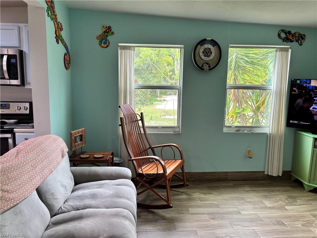 2757 Garden St Property Photo 12