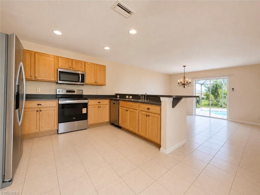 3008 63rd St W Property Photo 11