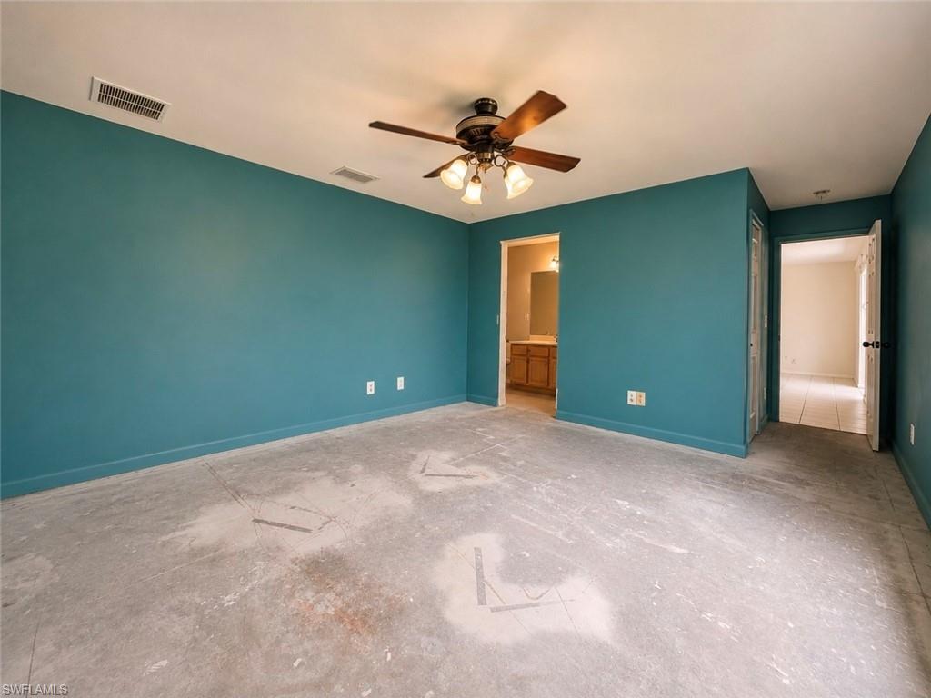 3008 63rd St W Property Photo 15