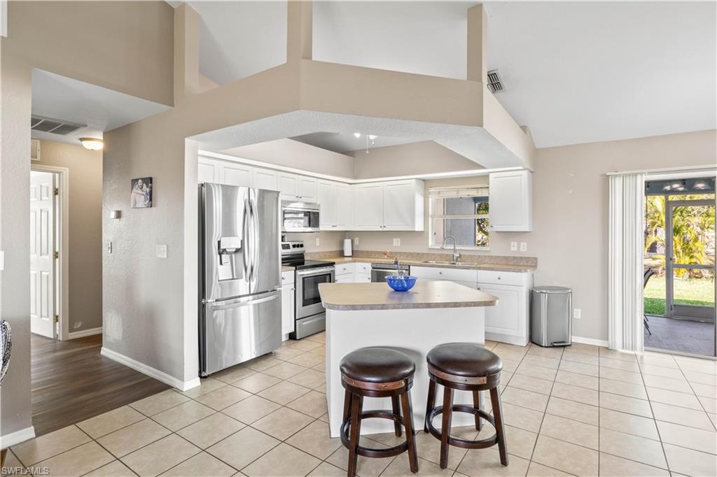 4409 Jacaranda Pkwy W Property Photo 2