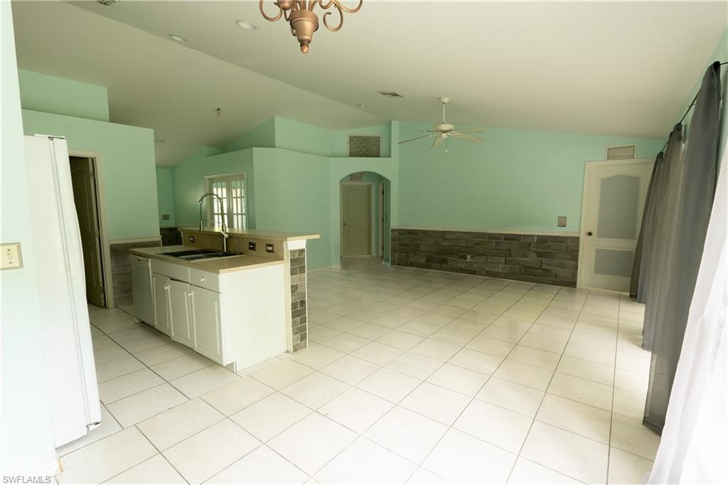 3103 50th St W Property Photo 16