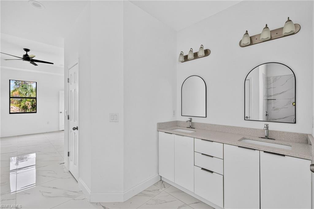 208 Genoa Ave S Property Photo 24